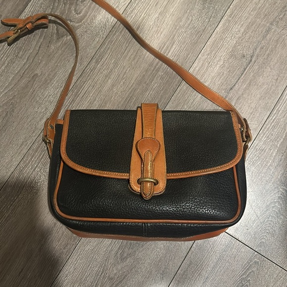 Vintage Dooney & Bourke Black & Brown Fold Over Leather Crossbody Should… - Picture 4 of 16